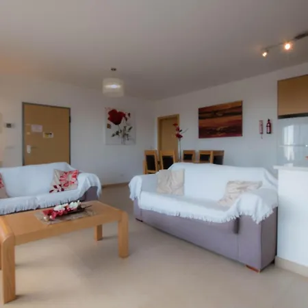 Casa Figueira By Portucasa