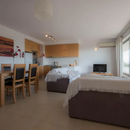 Apartment Casa Figueira By Portucasa Fuzeta