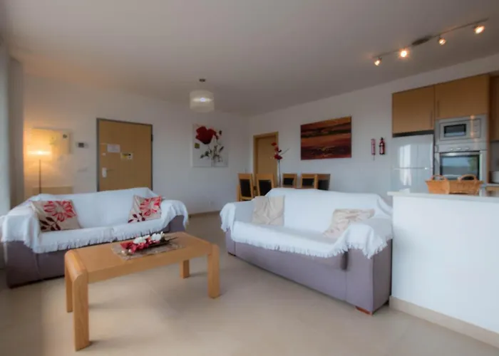 Casa Figueira By Portucasa